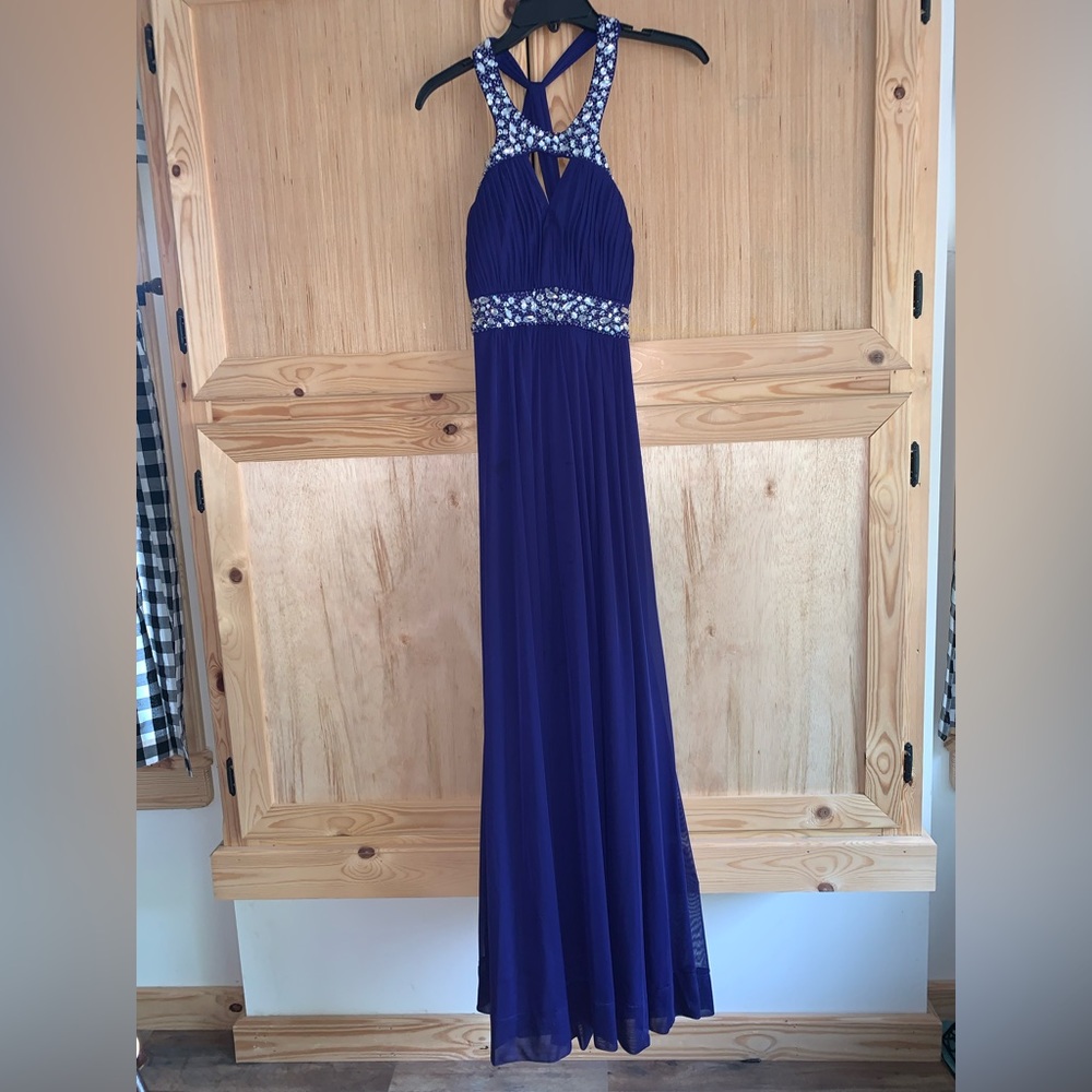 Betsy & Adam high neck halter style faux rhinestones beaded sequins prom dress 8